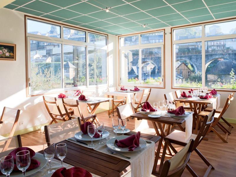 Logis Hotel Teyssier Uzerche Exterior photo
